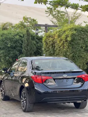 Toyota Corolla SE Special Edition 4dr Sedan (1.8L 4cyl CVT) 2017 Black