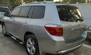 Toyota Highlander 2012 Silver