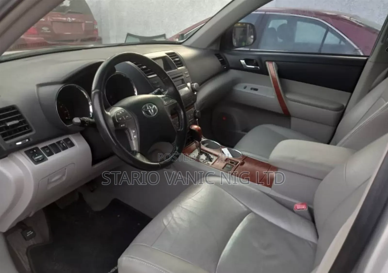 Toyota Highlander 2012 Silver