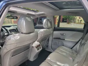Toyota Venza Limited 2010 Blue