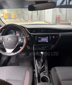 Toyota Corolla 2018 Gray