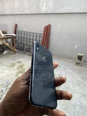 Apple iPhone XR 64 GB Black
