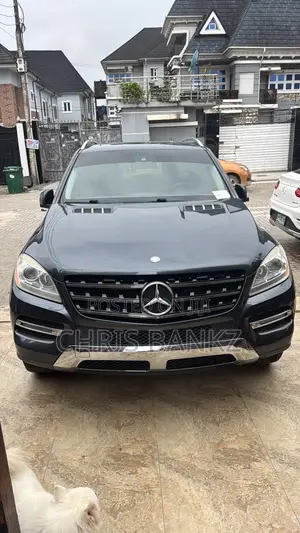 Mercedes-Benz M Class ML350 4MATIC 4dr SUV AWD (3.5L 6cyl 7A) 2015 Gray