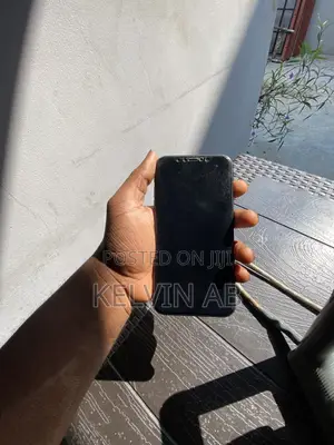Apple iPhone XR 64 GB Black