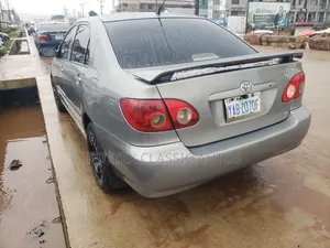 Toyota Corolla 2005 Green