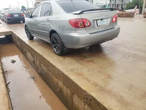 Toyota Corolla 2005 Green