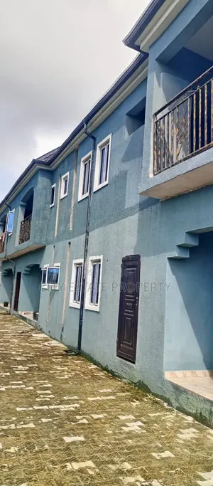 8bdrm Block of Flats in Favour Estate, Rukpokwu for sale