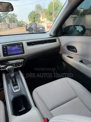 Honda HR-V 4dr SUV (1.5L 4cyl CVT) 2016 Blue