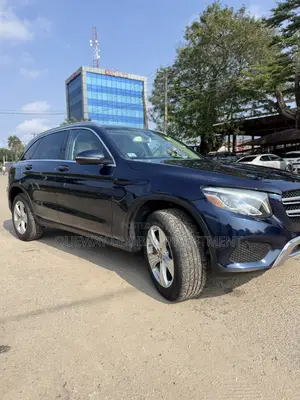 Mercedes-Benz GLC-Class 2017 Blue