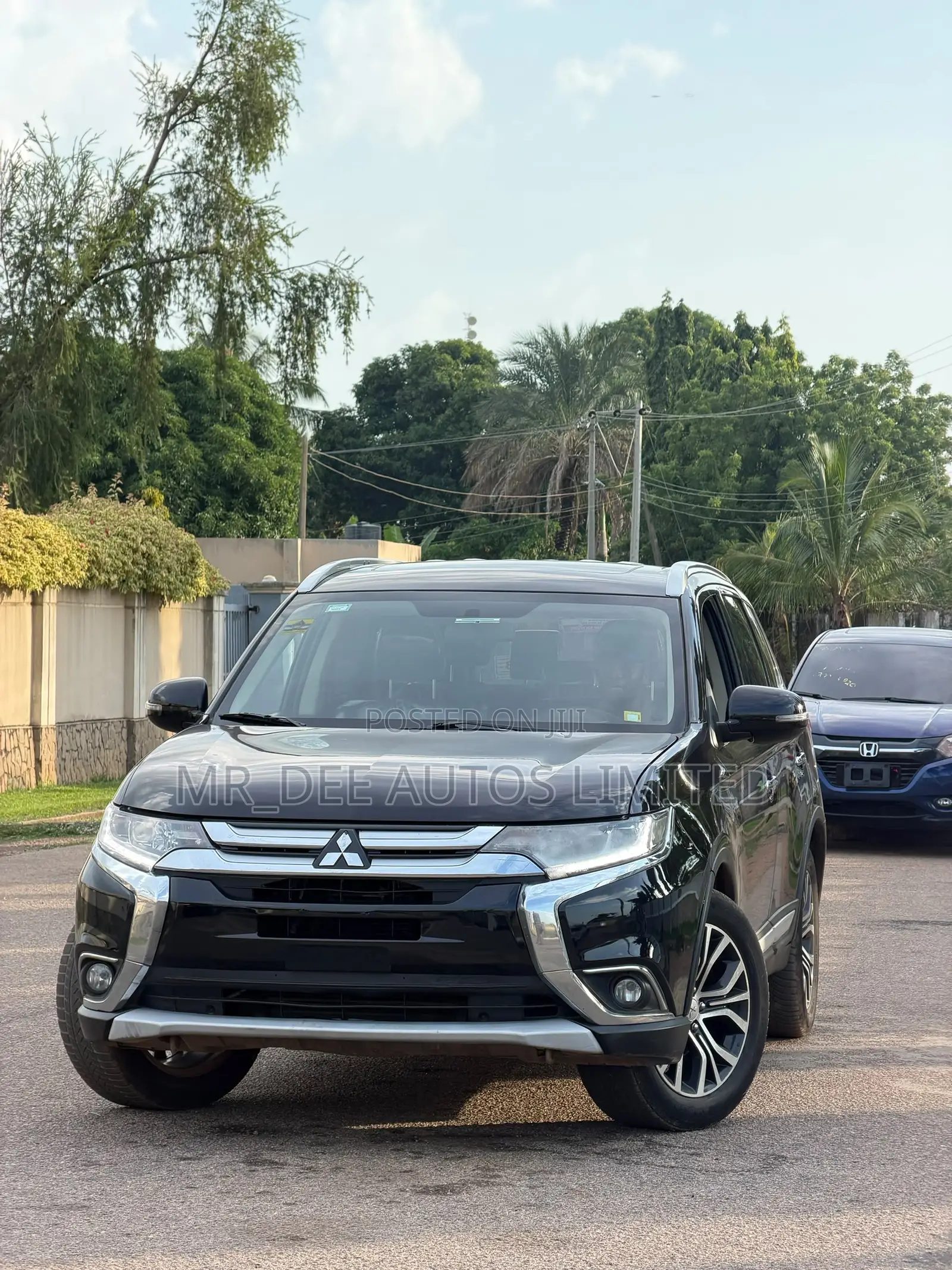 Mitsubishi Outlander 2016 Black