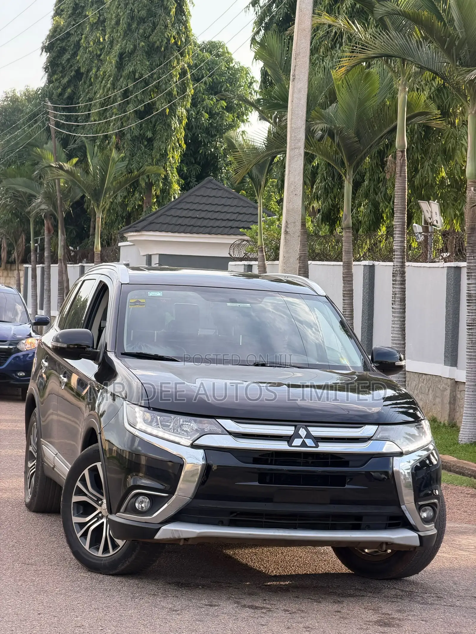 Mitsubishi Outlander 2016 Black