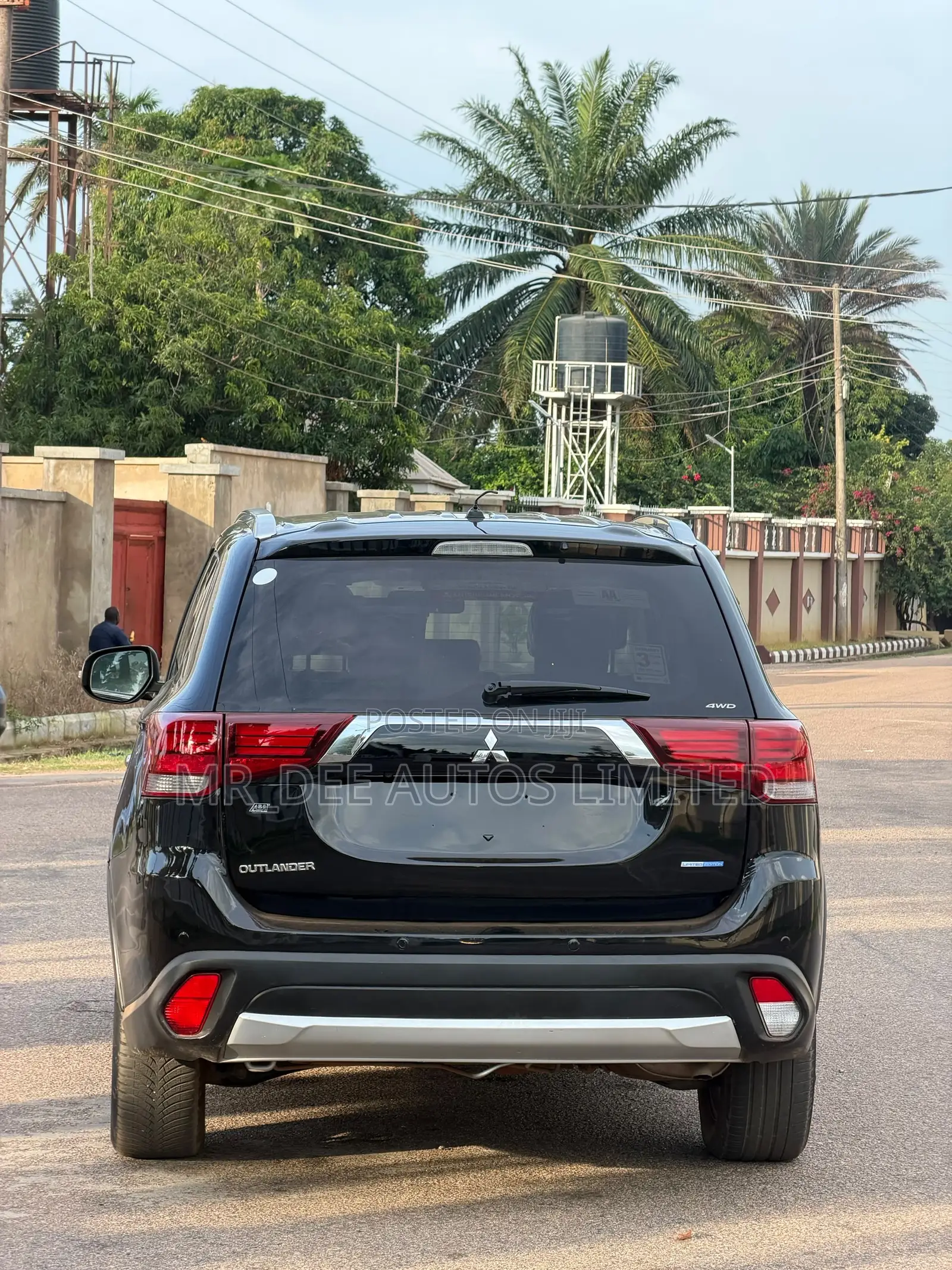 Mitsubishi Outlander 2016 Black
