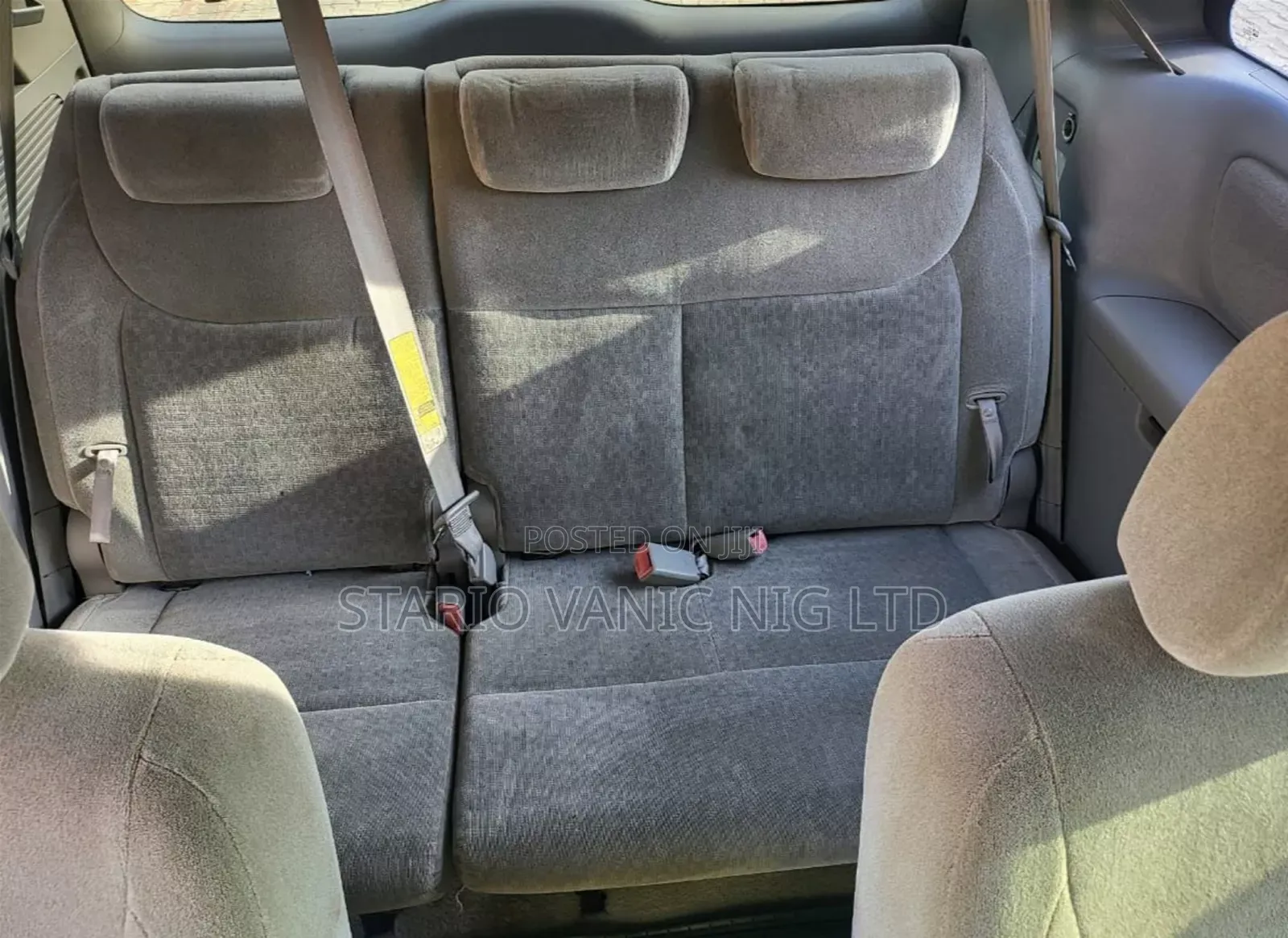 Toyota Sienna 2005 Red