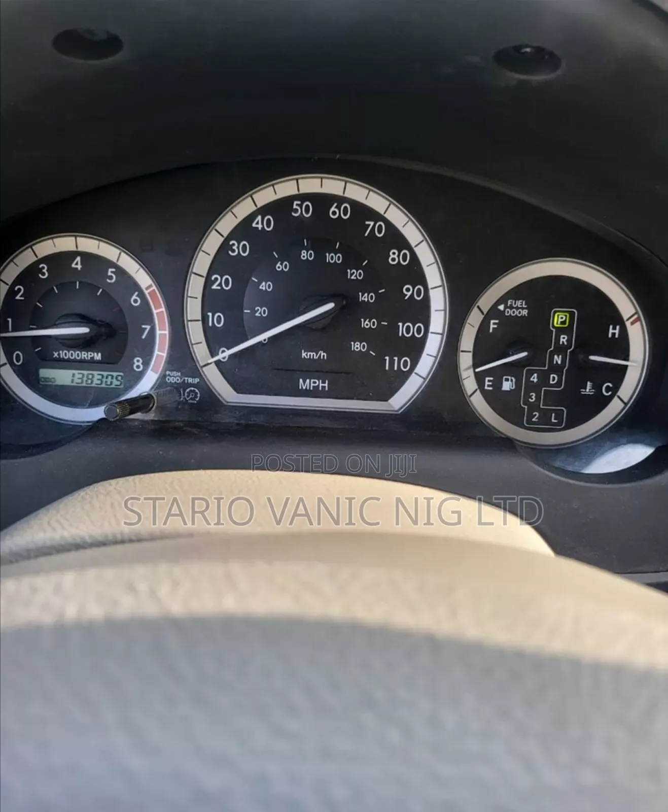 Toyota Sienna 2005 Red