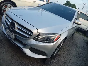 Mercedes-Benz C300 2017 Silver