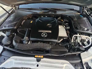 Mercedes-Benz C300 2017 Silver
