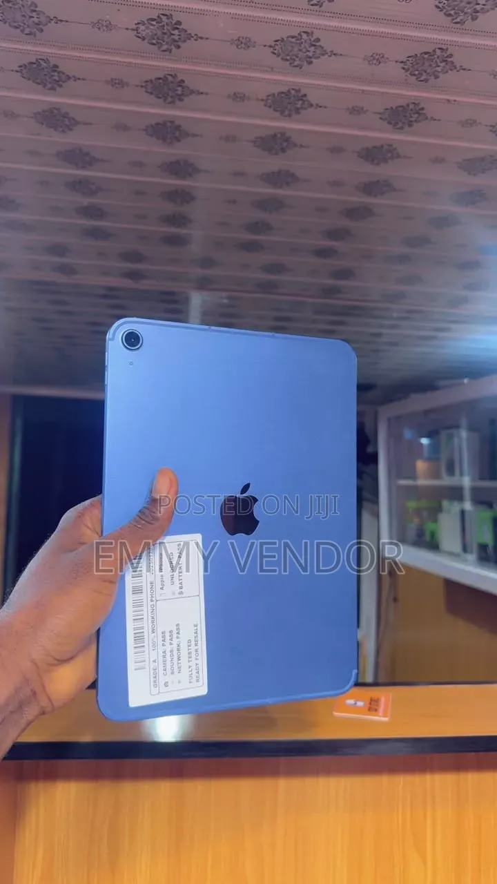 New Apple iPad 10.2 (2020) 64 GB Blue