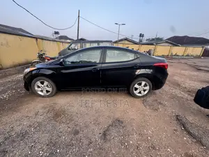 Hyundai Elantra 2012 Black