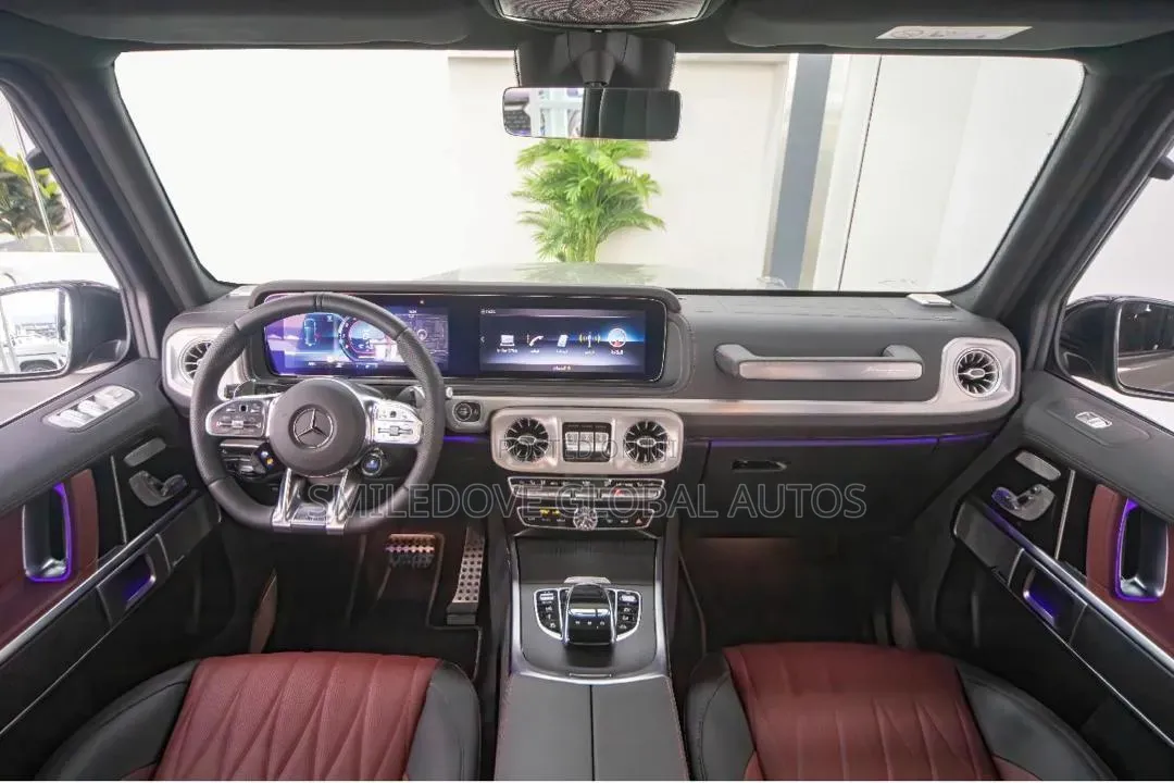 New Mercedes-Benz G-Class 2024 Silver
