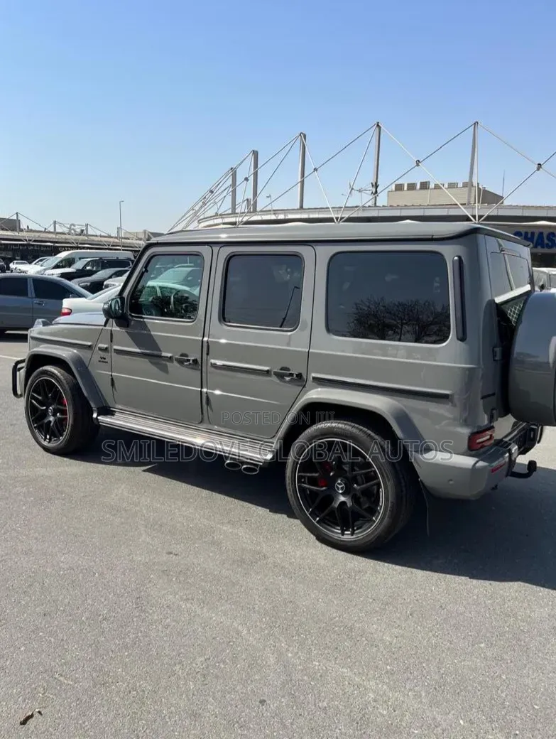 New Mercedes-Benz G-Class 2024 Silver