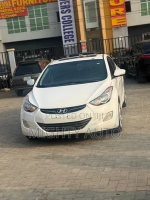 Hyundai Elantra 2013 White