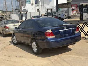 Toyota Camry 2006 Blue