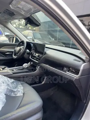 New Toyota Grand Highlander XLE 2026 Gray