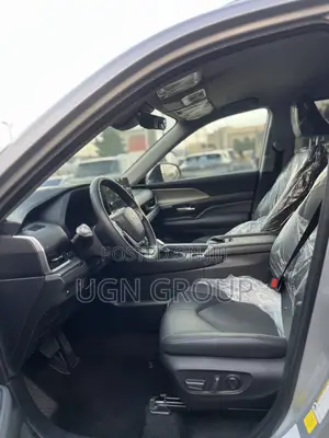 New Toyota Grand Highlander XLE 2026 Gray