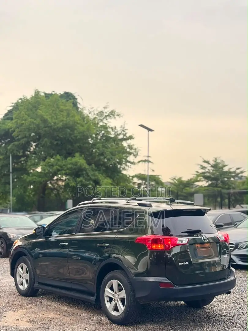 Toyota RAV4 2014 Green