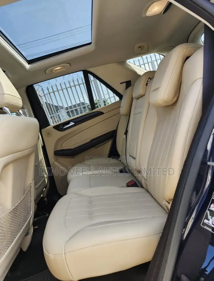 Mercedes-Benz GLE-Class 2018 Blue