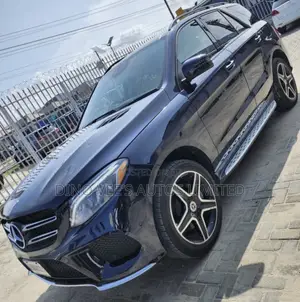 Mercedes-Benz GLE-Class 2018 Blue