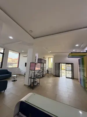 165 SQM Ground Floor Space With Easy Accessible Tarred Roads