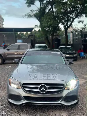 Mercedes-Benz C300 2016 Silver