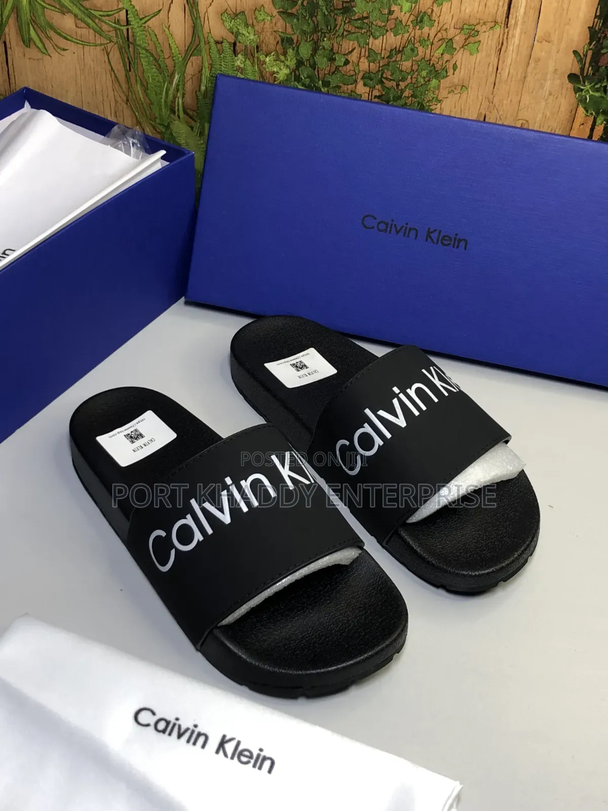 Calvin Klein Print Slide