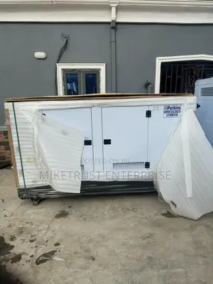 Perkins Soundproof 150kva Diesel Generator. Stamford