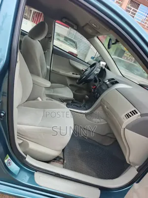Toyota Corolla L 4dr Sedan (1.8L 4cyl 5M) 2012 Green