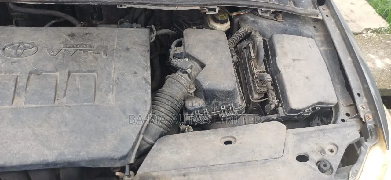Toyota Corolla 2011 Gray