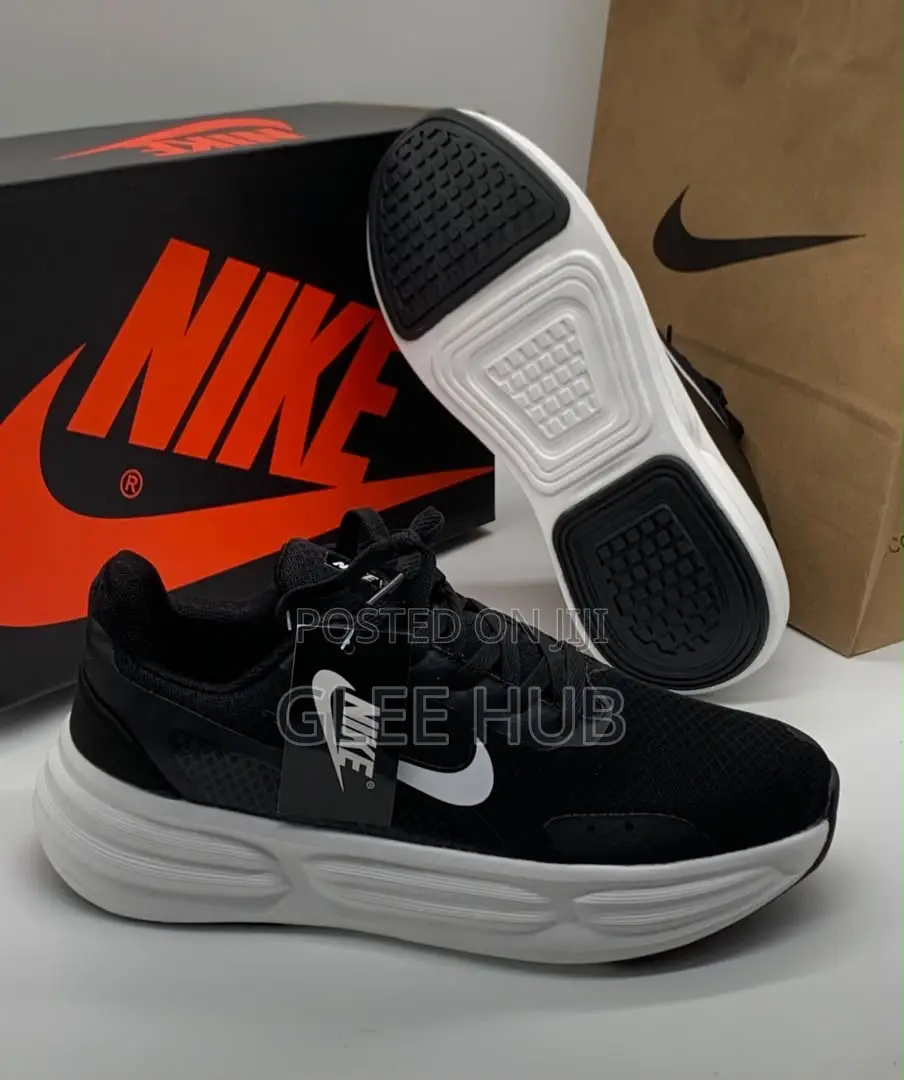 Big Feet Sneakers