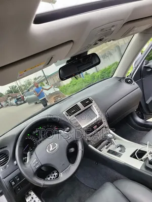 Lexus IS 250 Automatic 2010 Silver
