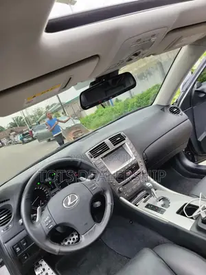Lexus IS 250 Automatic 2010 Silver