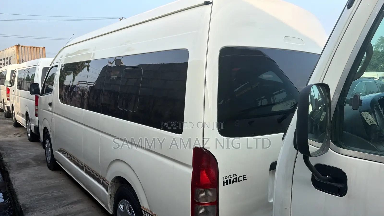 Toyota HiAce 2015 White