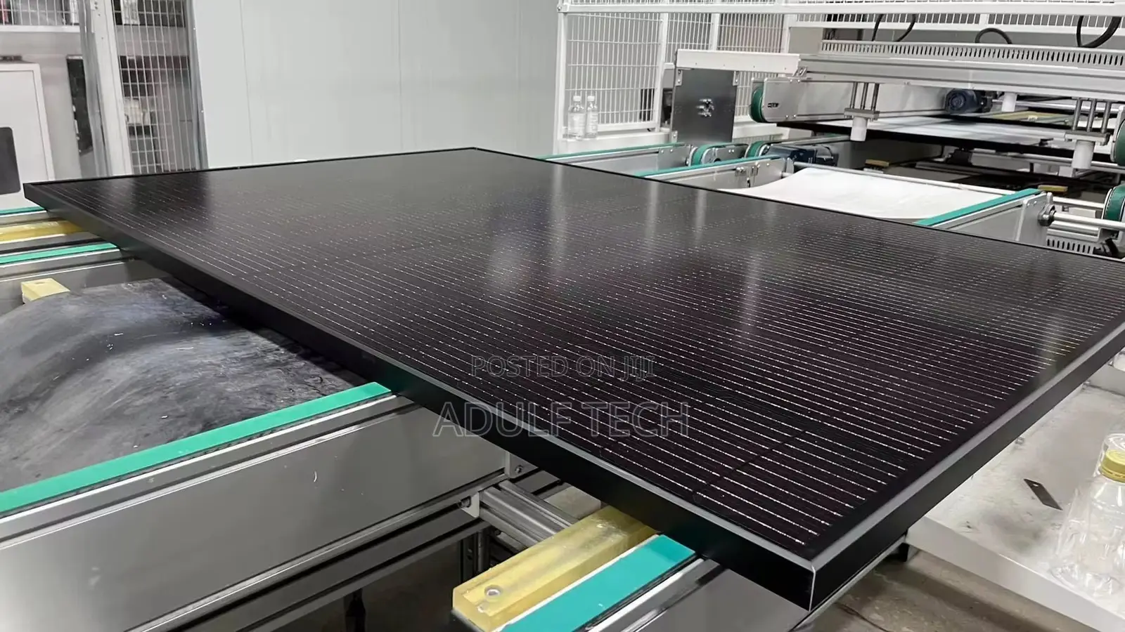 Jinko 725W Bifacial Solar Panel