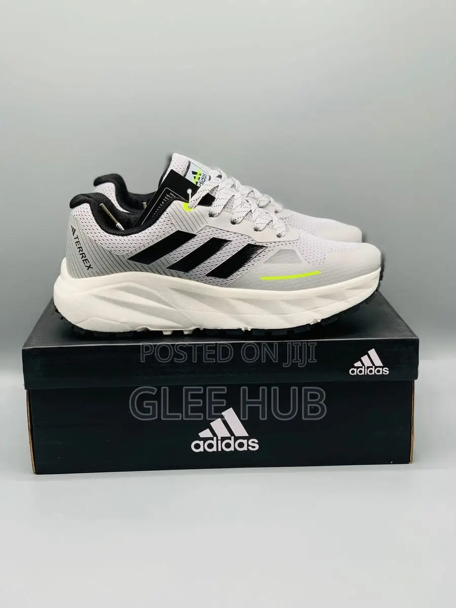 Adidas Quality Sneakers