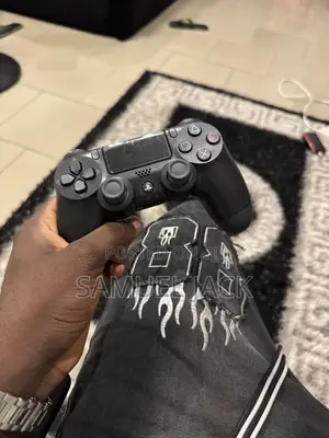 UK Used PS4 Controller