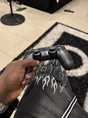 UK Used PS4 Controller