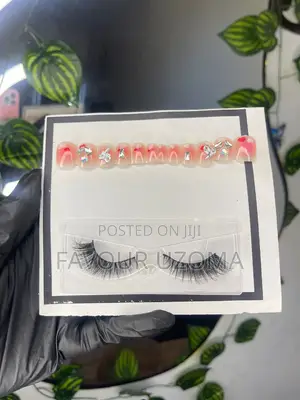 Beauty Combo Set- Press on Nails and Lashes