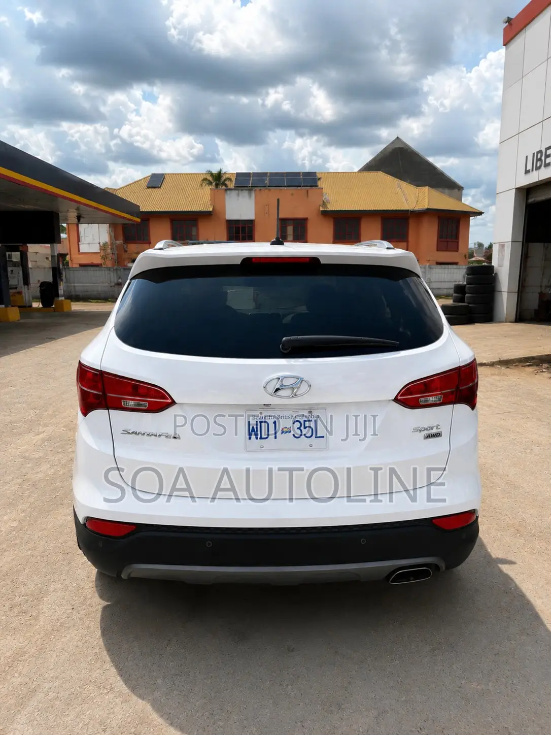 Hyundai Santa Fe 2016 White