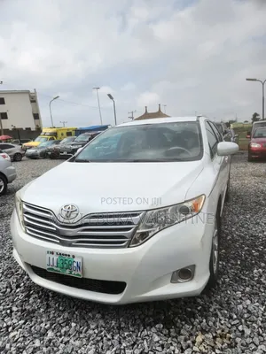 Toyota Venza 2010 White