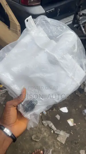Wiper Water Can Toyota Corolla 2014 205 to 2018