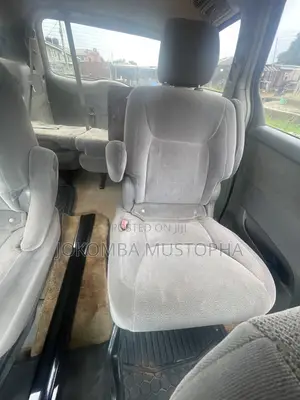 Toyota Sienna 2005 Silver